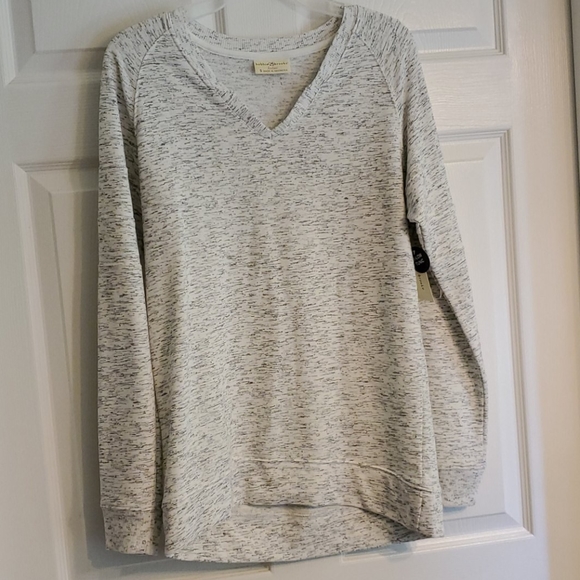 Bobbie Brooks Tops - Womens long sleeved shirt size small